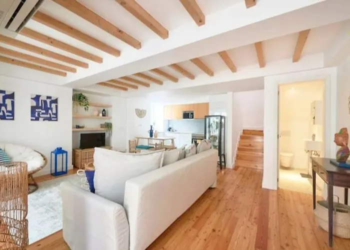 Charming Duplex With Private Terrace And Parking