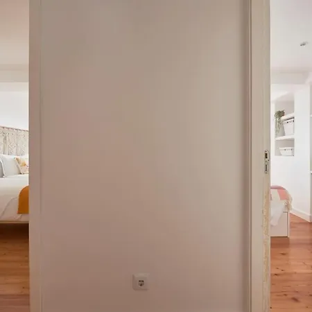 Charming Duplex With Private Terrace And Parking 아파트 *