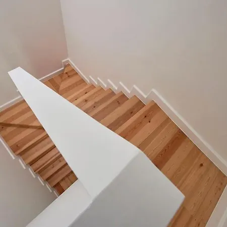 Charming Duplex With Private Terrace And Parking 아파트