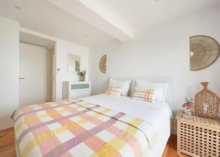 Charming Duplex With Private Terrace And Parking Apartment Lisbon