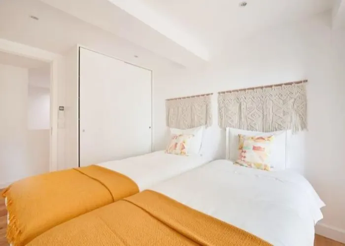 Charming Duplex With Private Terrace And Parking *