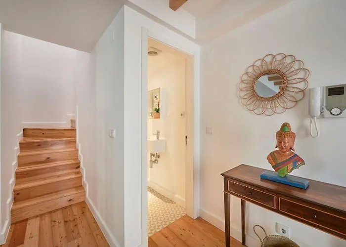 Charming Duplex With Private Terrace And Parking * Lisbon